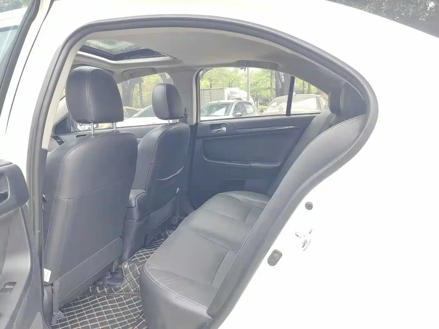 Mitsubishi Lancer EX 2012 Zhishang 1.8L CVT Luxury фото 9