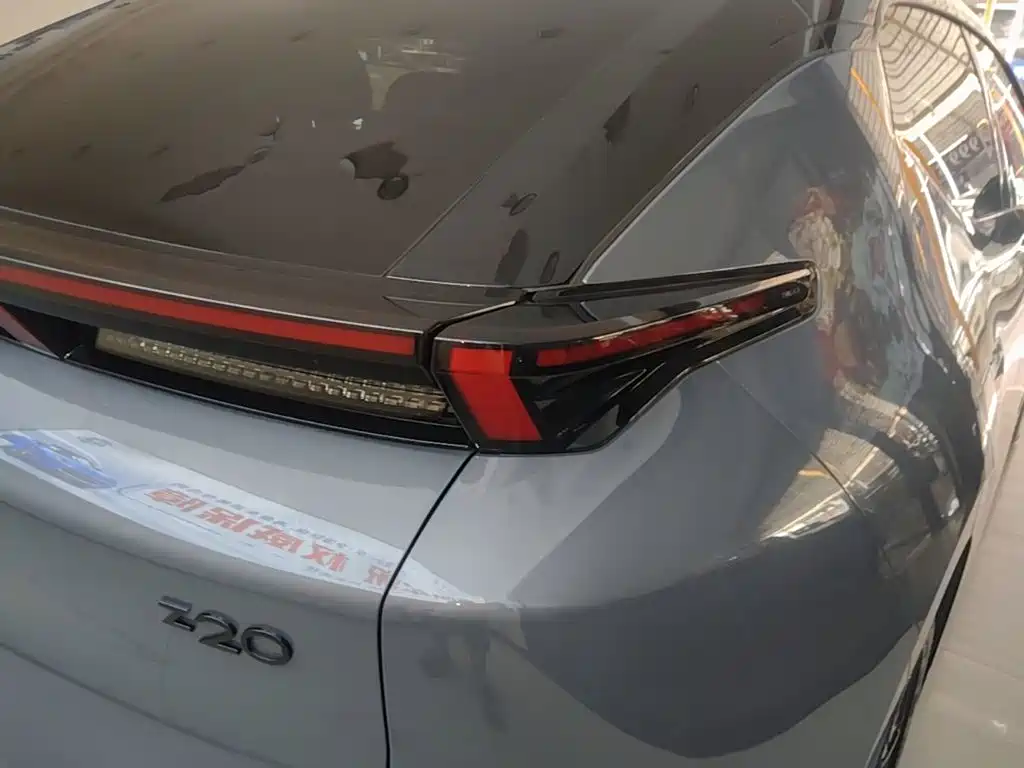 Photo 8 - Lynk & Co Z20