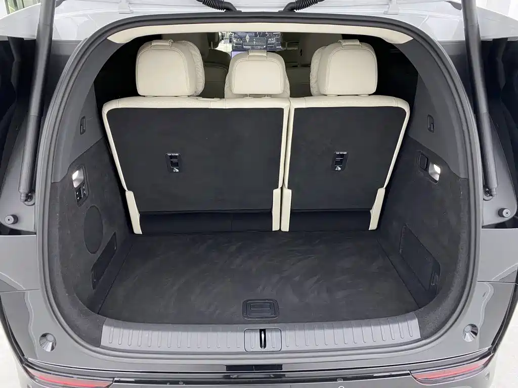 Li Auto MEGA 2025 2025 Model Home Family Special Edition