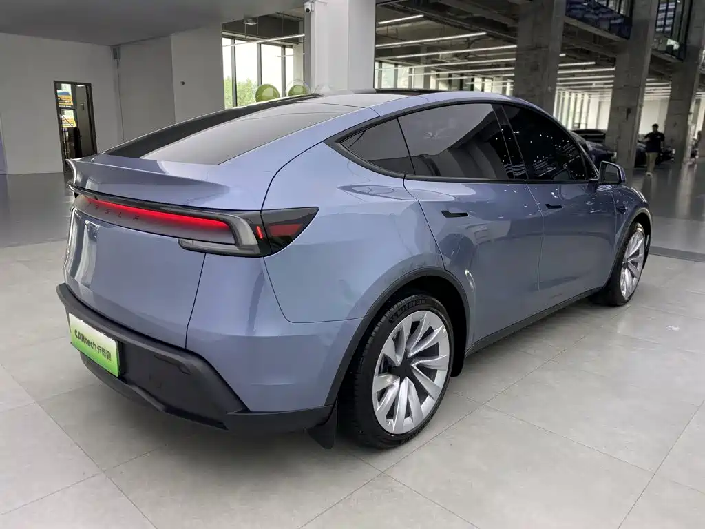 Tesla Model Y 2026 2026 Rear-Wheel Drive