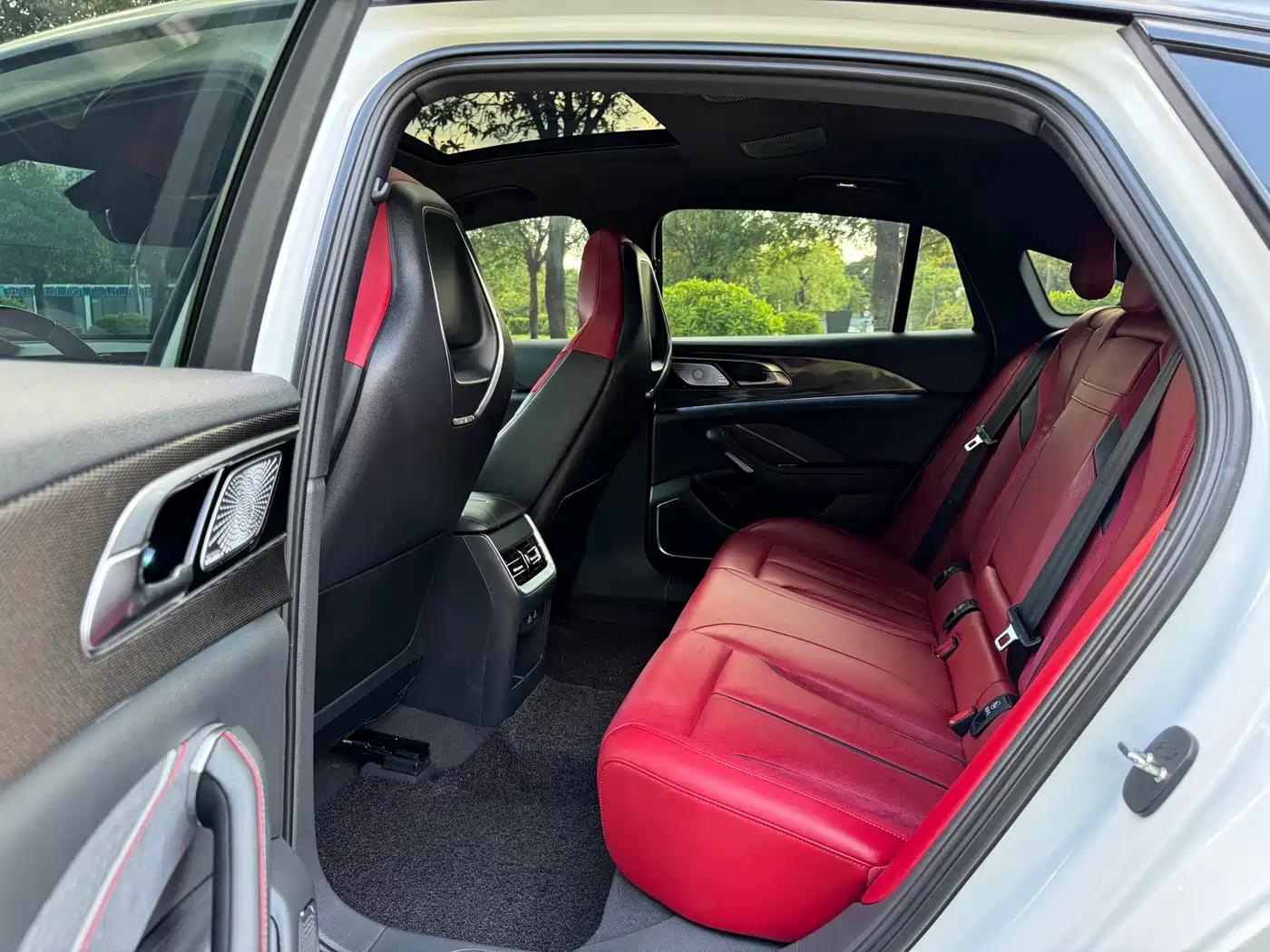 Hongqi H6 2023 2023 2.0T Premium Edition