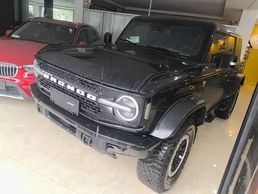 Ford Bronco 2025 2024 2.3T Badlands