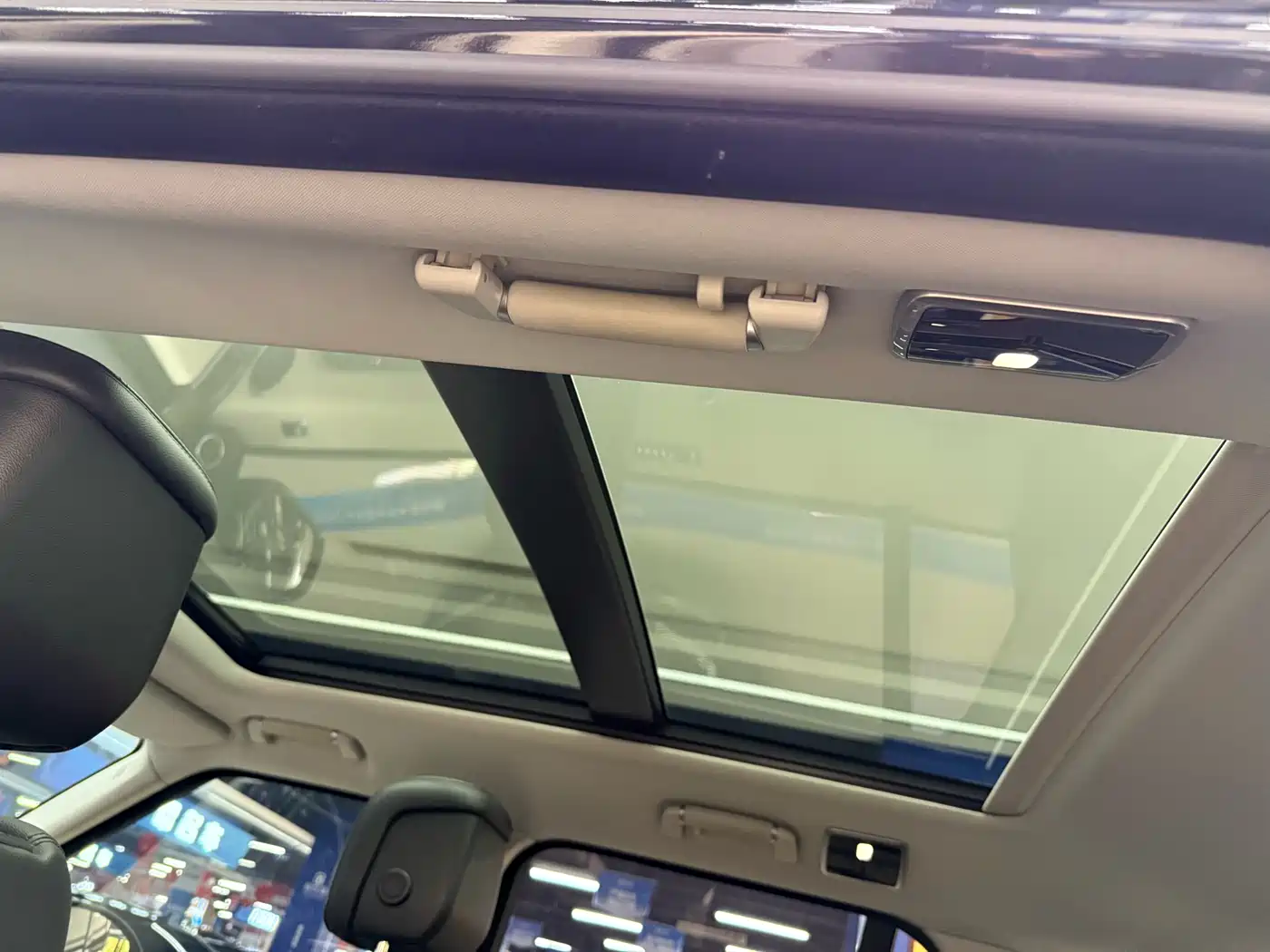 Land Rover Range Rover 2018 3.0 SC V6 Golden Age Edition фото 7