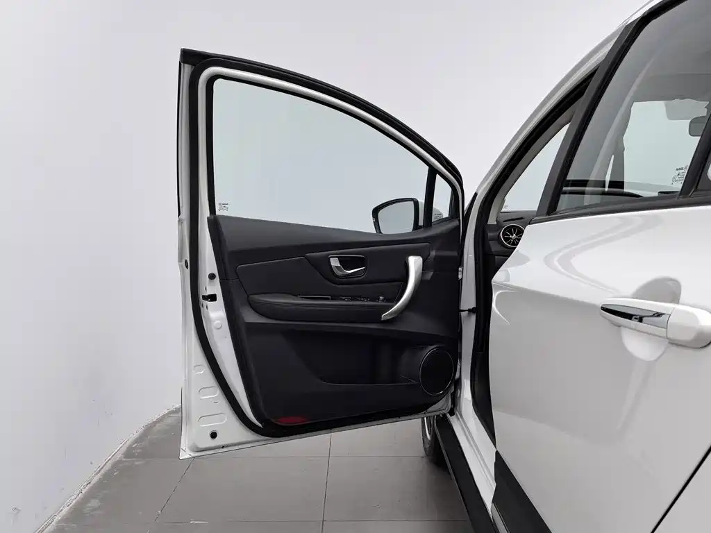 Haval H1 2017 2016 Facelift Blue Label 1.5L AMT Luxury