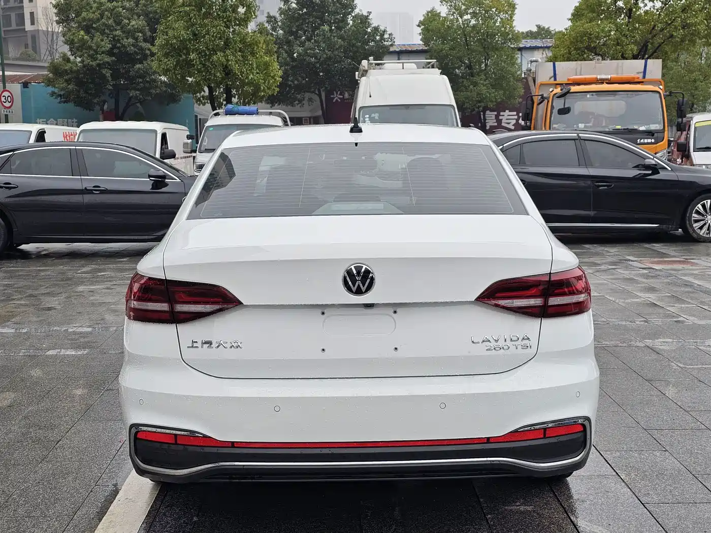 Volkswagen Lavida 2023 280TSI DSG Comfort Edition фото 11