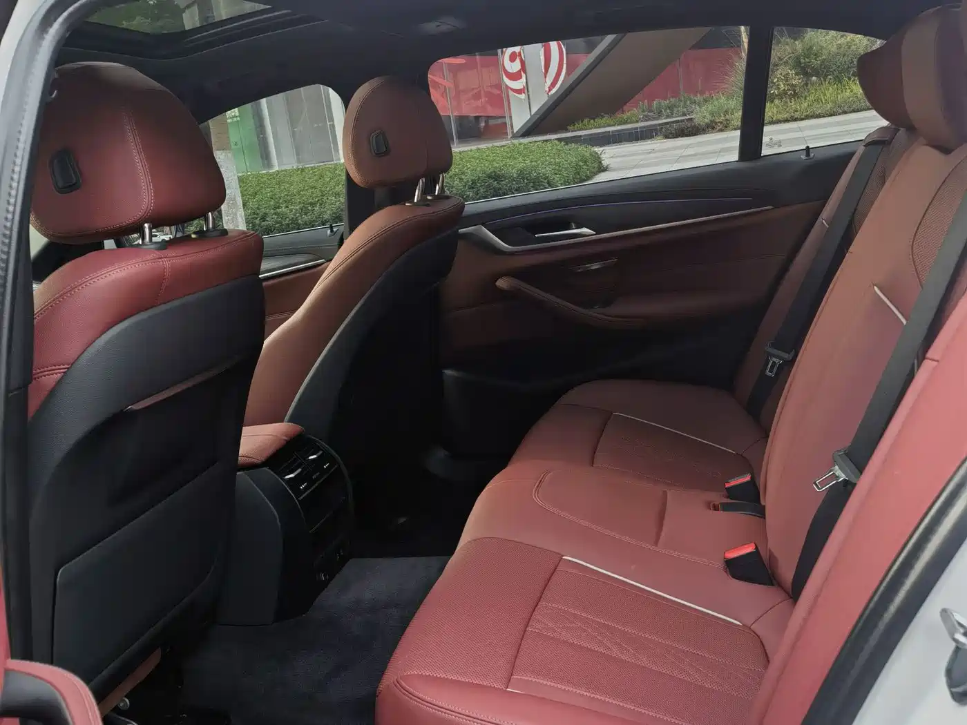 BMW 5 Series 2023 530Li Leading M Sport Package фото 10