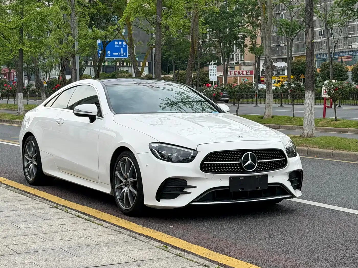 Mercedes-Benz E-Class (Import) 2021 E 260 Coupe фото 3