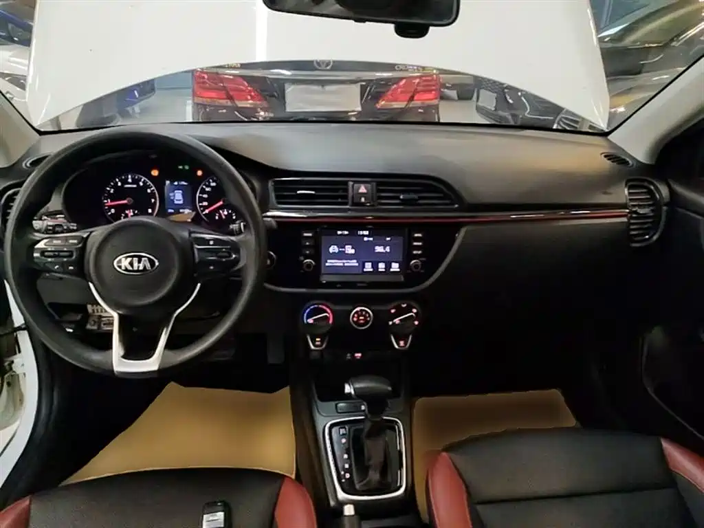 Kia KX CROSS 2017 1.4L AT GLS фото 6