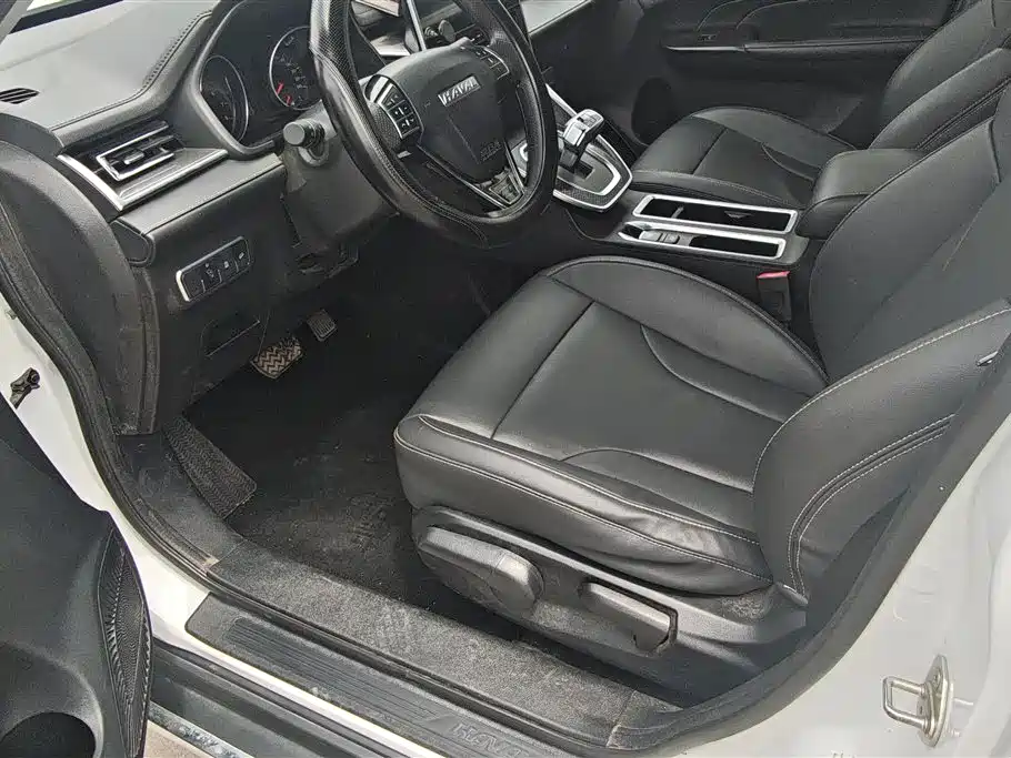 Haval M6 2023 PLUS 1.5T DCT Elite Smart Connect фото 9