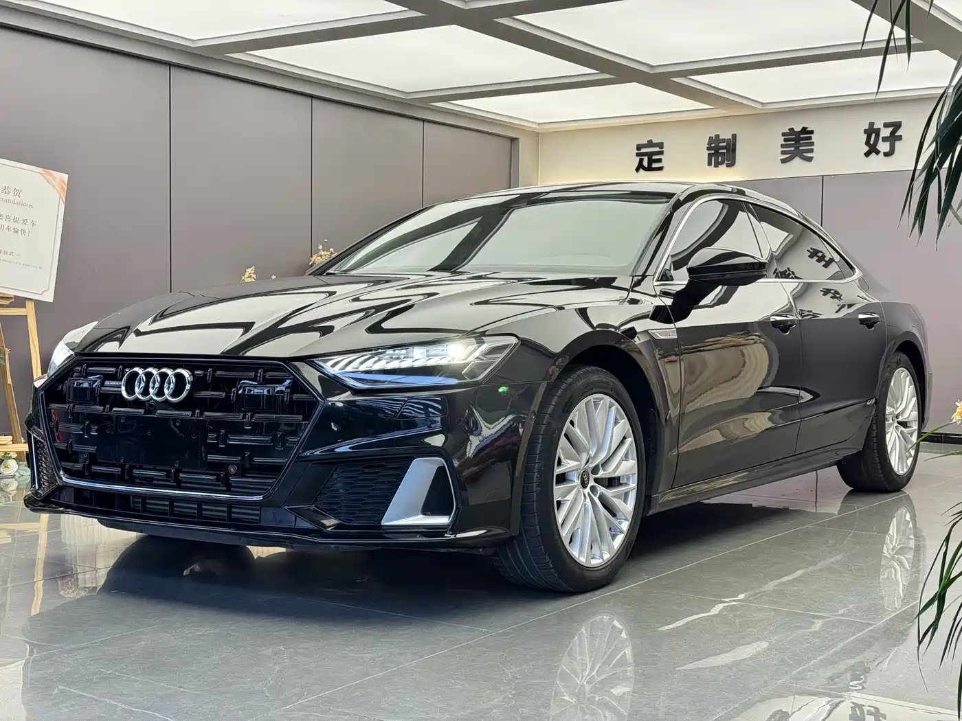 Audi A7L 2024 45 TFSI Luxury