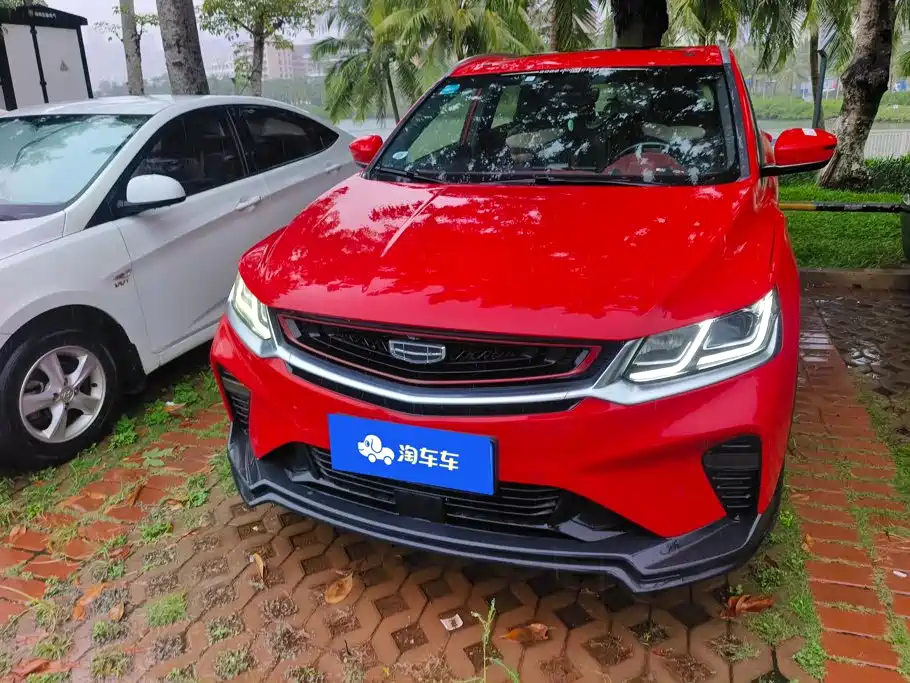 Фото 2 - Geely Binyue