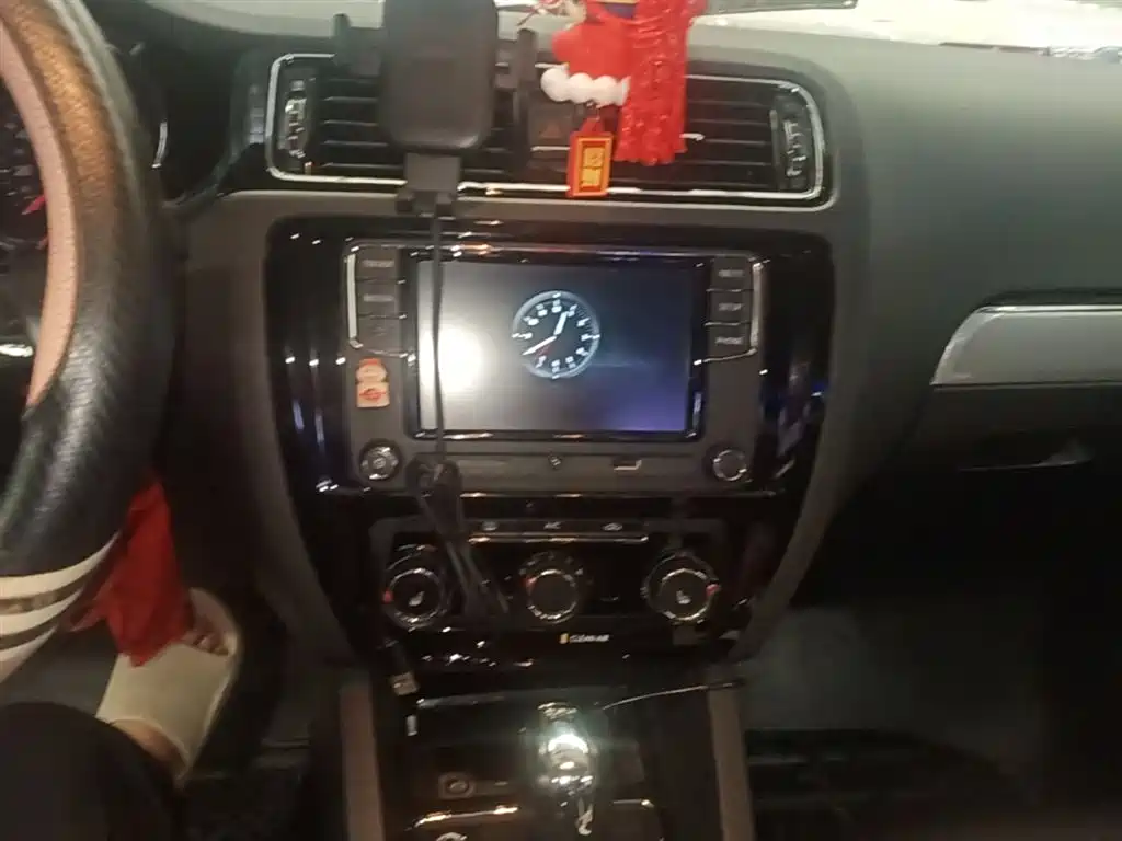 Volkswagen Sagitar 2017 180TSI Auto Exclusive Edition фото 13