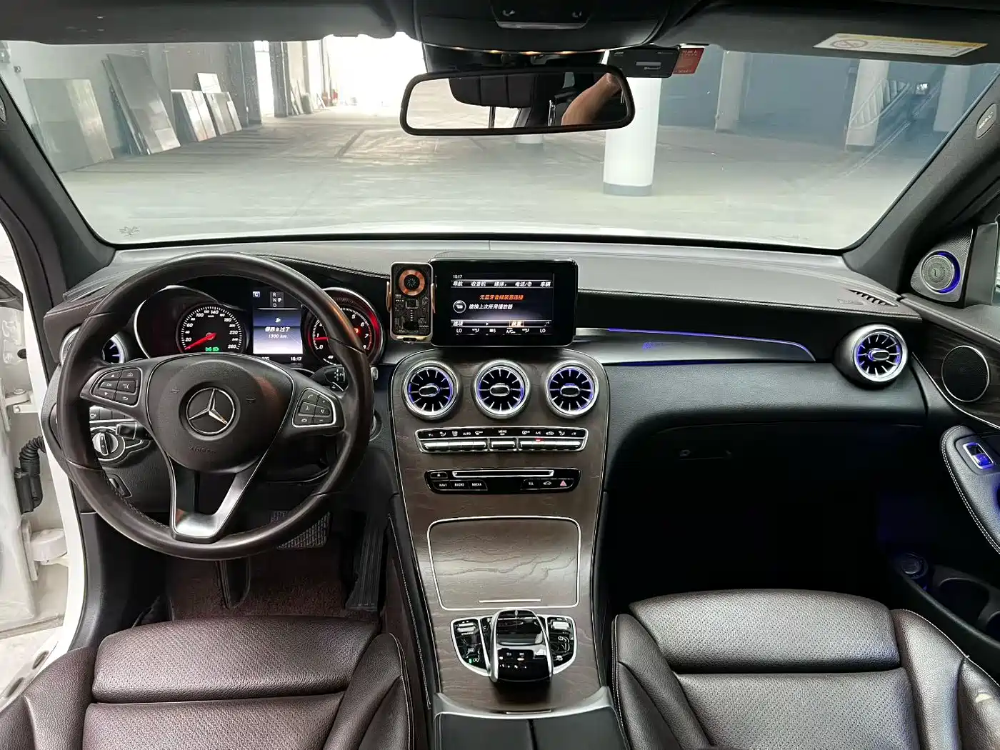 Mercedes-Benz GLC 2017 GLC 300 4MATIC Dynamic фото 4