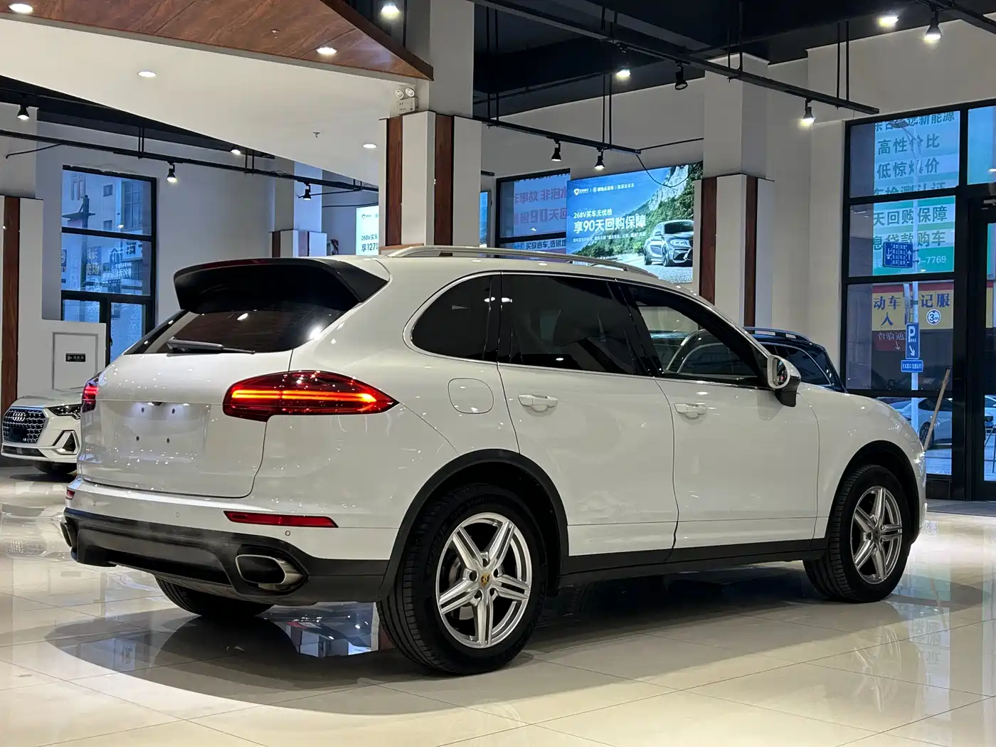 Porsche Cayenne 2015 Cayenne 3.0T фото 28