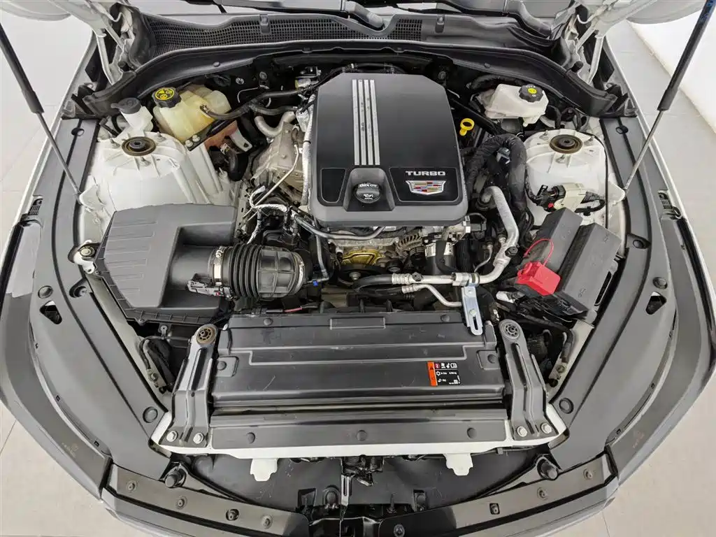 CADILLAC CT4