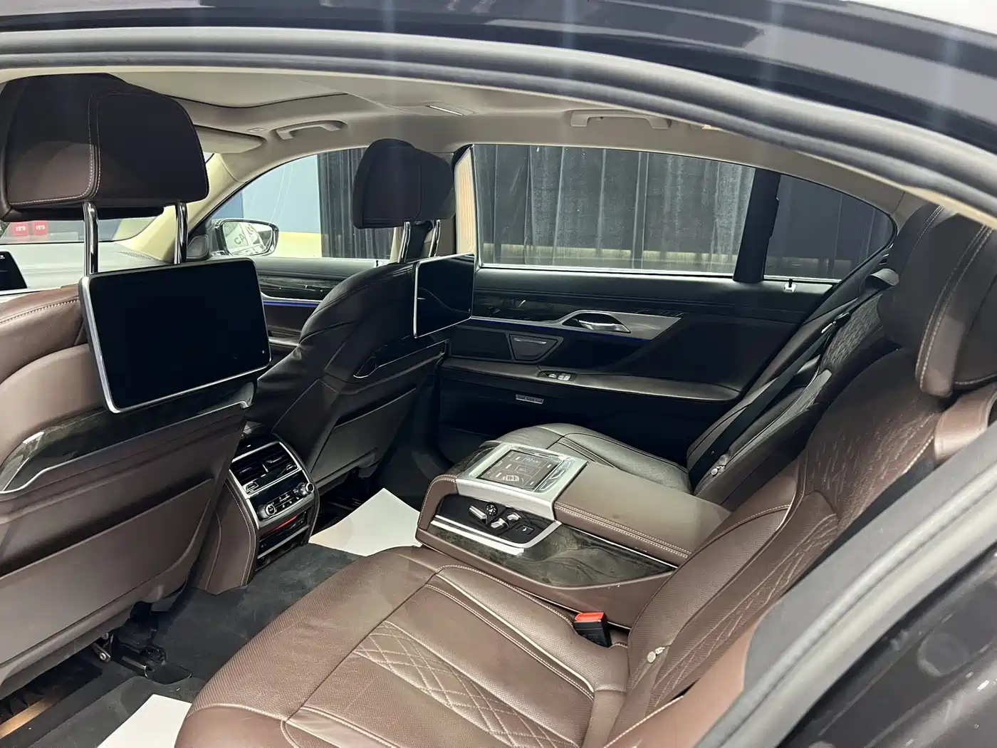 BMW 7 Series 2016 730Li Luxury фото 10