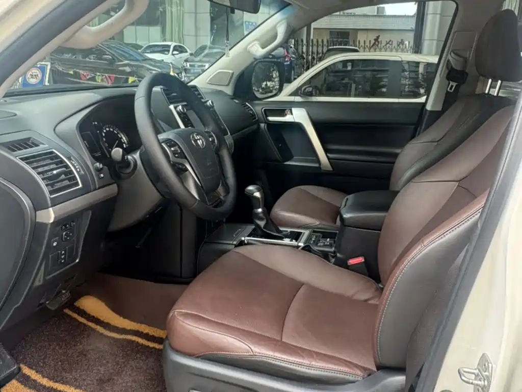 Toyota Prado 2020 2019 3.5L Automatic TX-L Zunxiang Edition with Rear-mounted Spare Tire