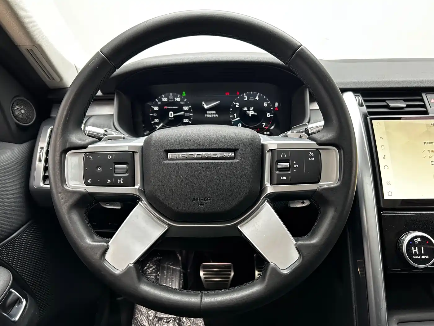 Land Rover Discovery 2021 360PS R-Dynamic S фото 14