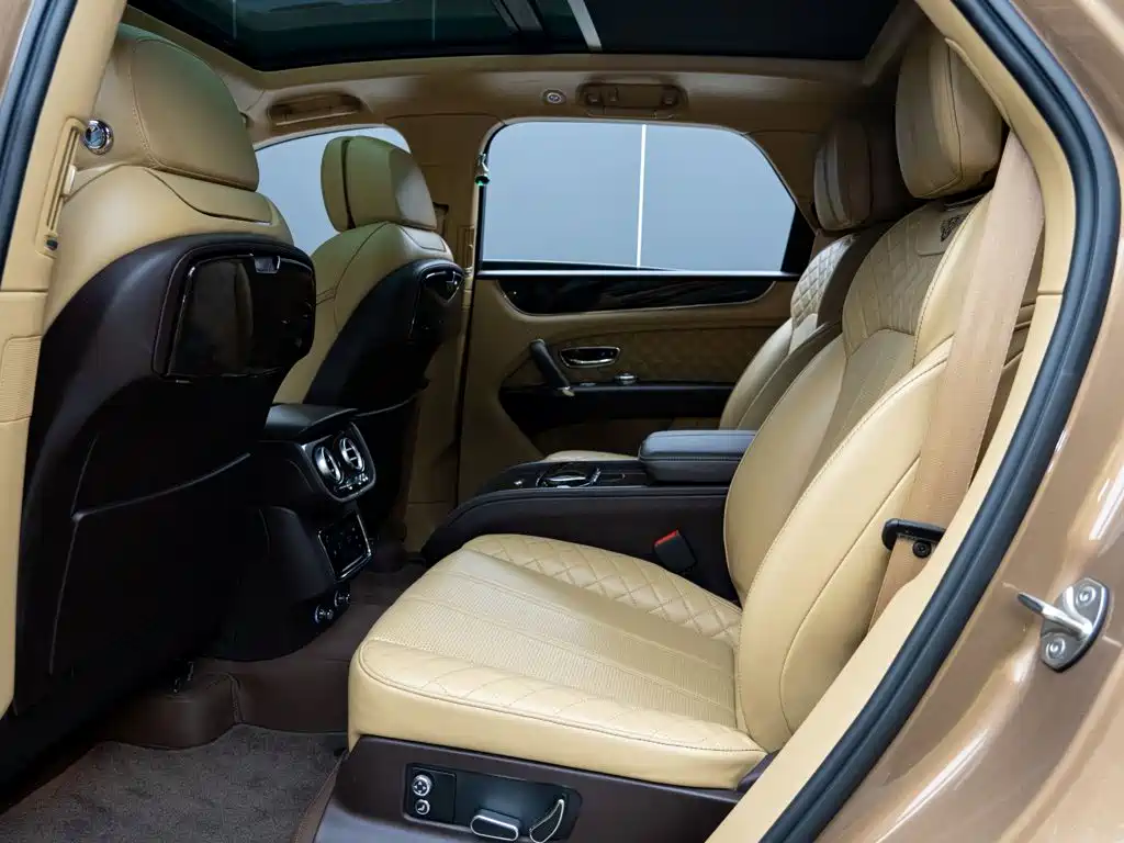 Bentley Bentayga 2017 2016 6.0T Standard Edition