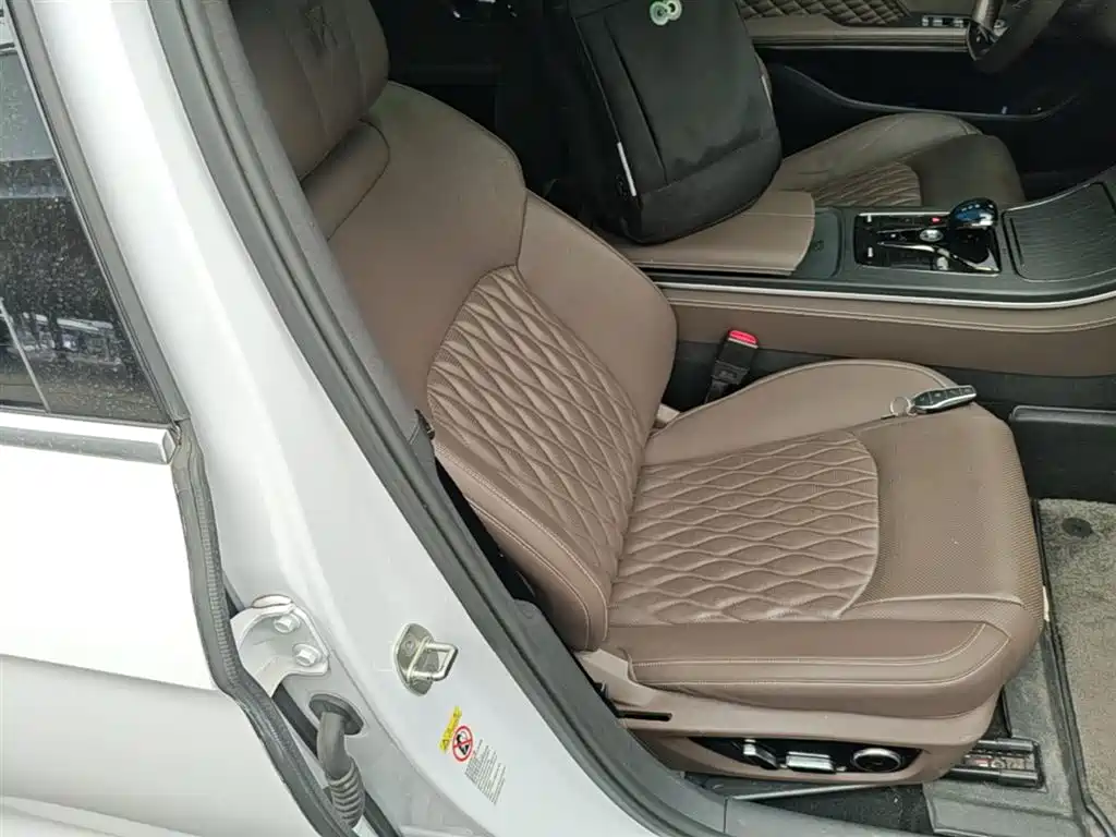 BYD Han 2022 DM-i 121KM Premium Edition фото 25