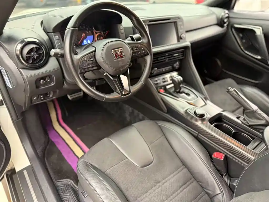 Nissan GT-R 2017 3.8T Flagship Edition фото 4