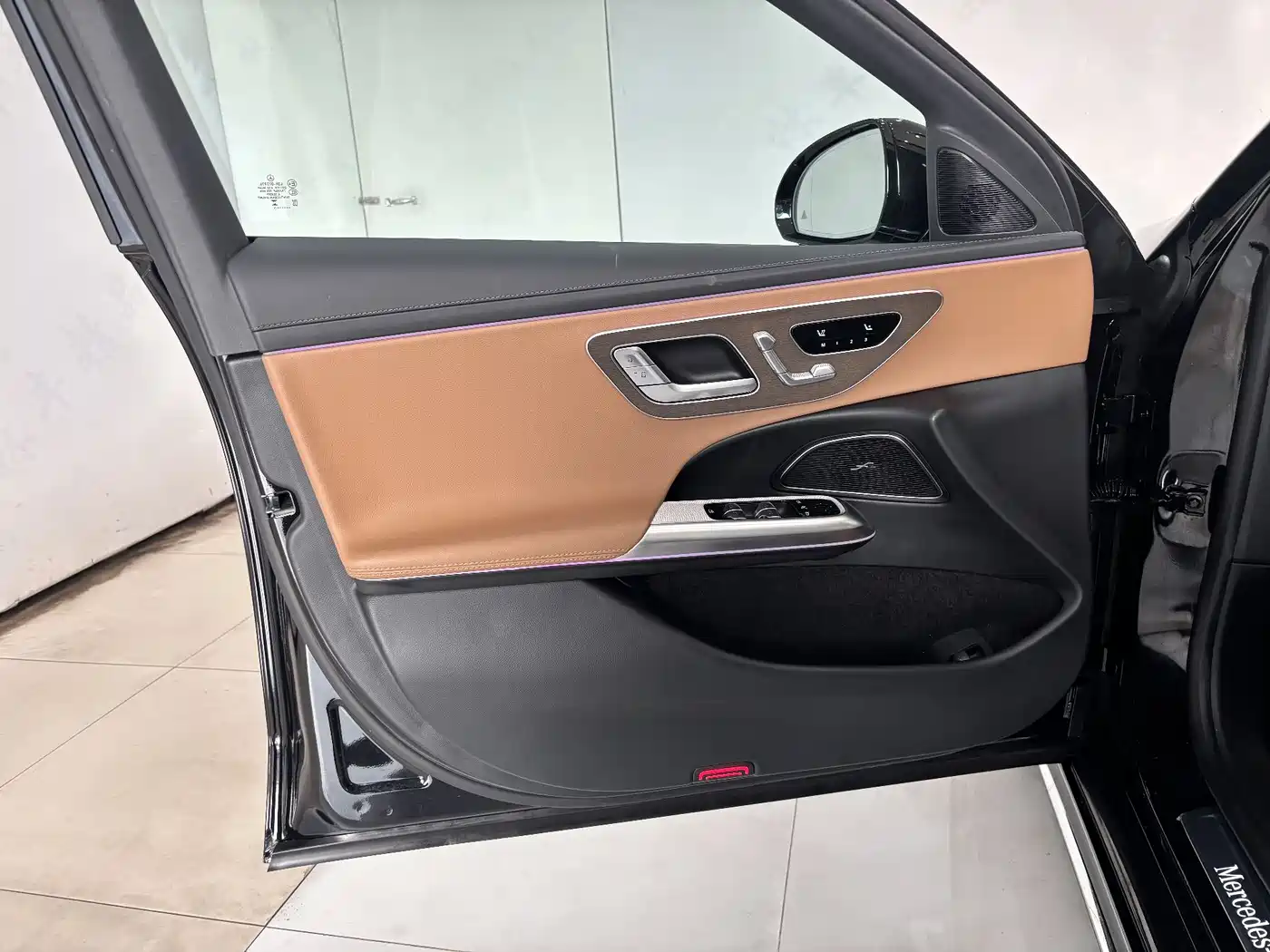 Mercedes-Benz E-Class 2025 E 300 L Fashion фото 11