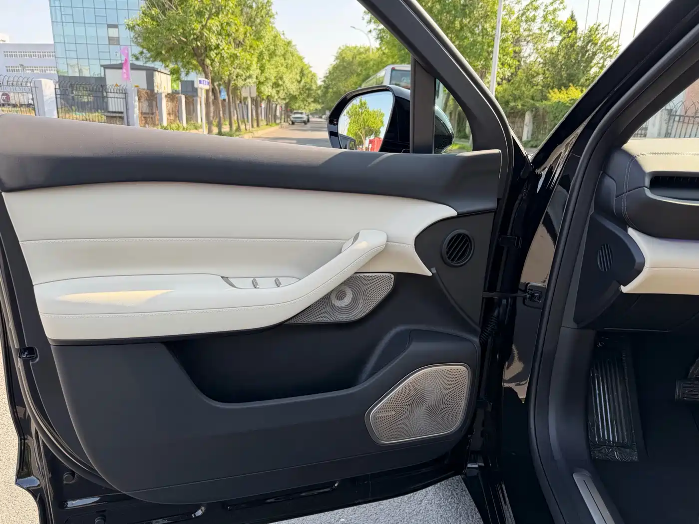 NIO ES6 фото 8