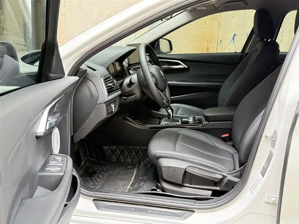 BMW 1 Series 2021 Facelift 120i M Sport фото 5