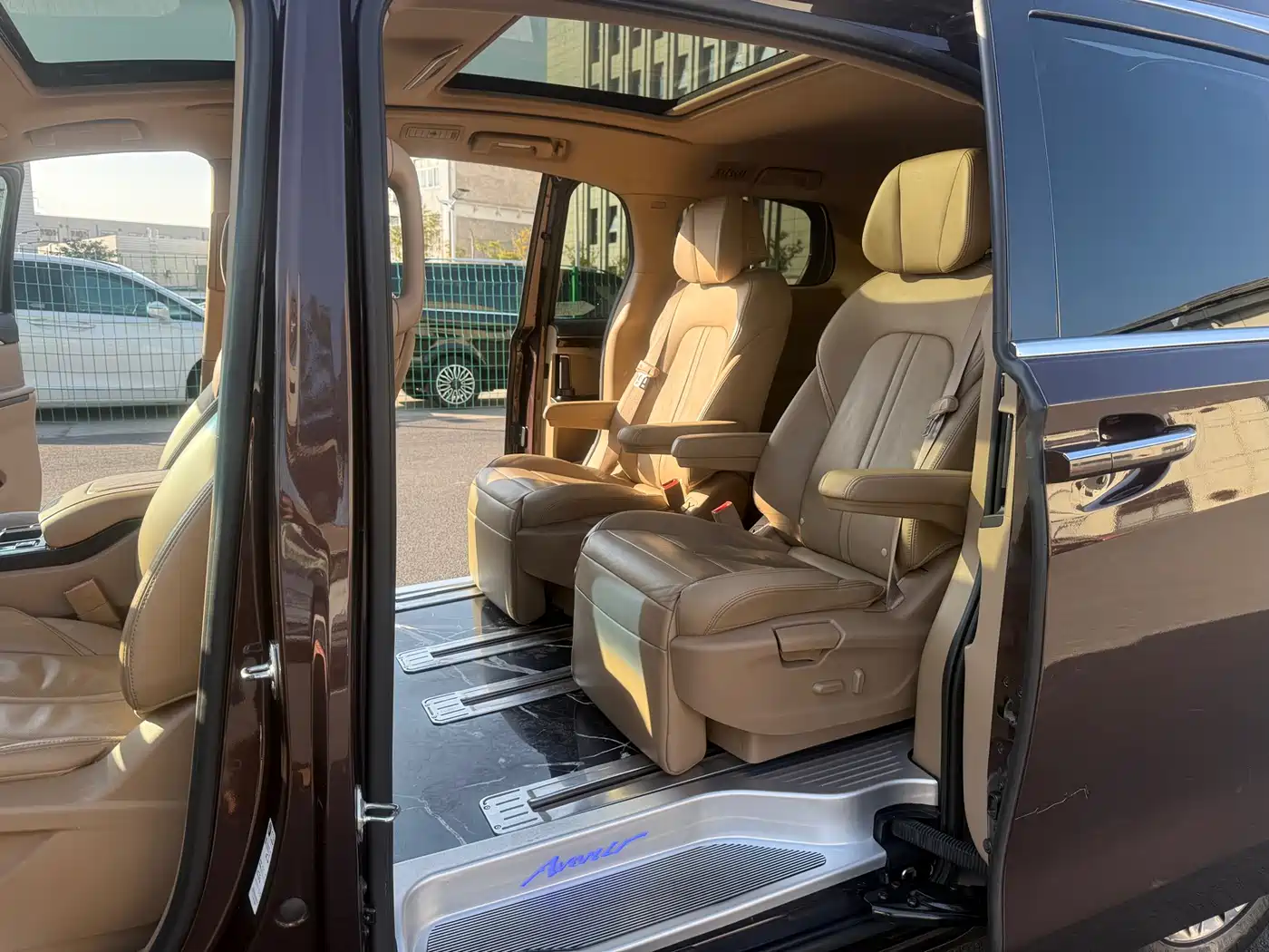 Buick GL8 2018 ES 28T Luxury Type China VI фото 10