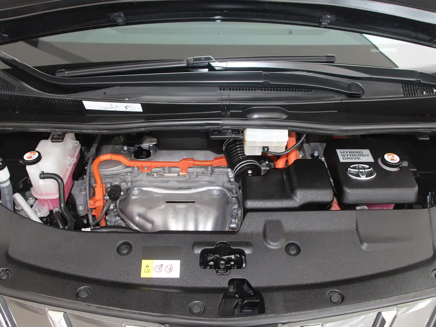Toyota Alphard 2021 Hybrid 2.5L Premium фото 16