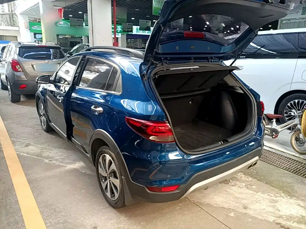 Kia KX CROSS 2018 2017 1.4L AT GLS