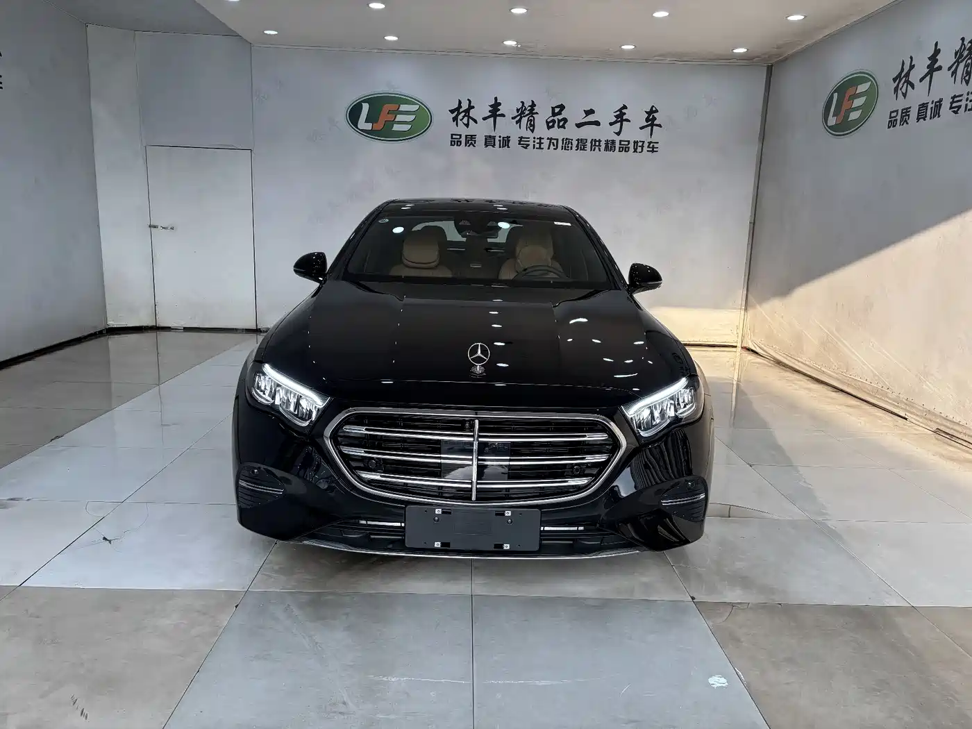 Mercedes-Benz E-Class 2025 E 300 L Fashion фото 3