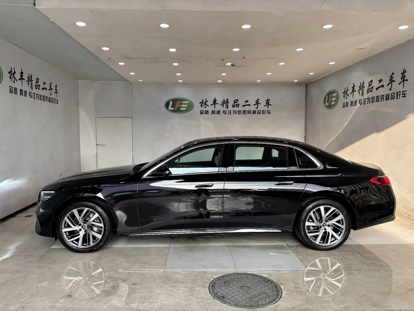 Mercedes-Benz E-Class 2025 E 300 L Fashion фото 5