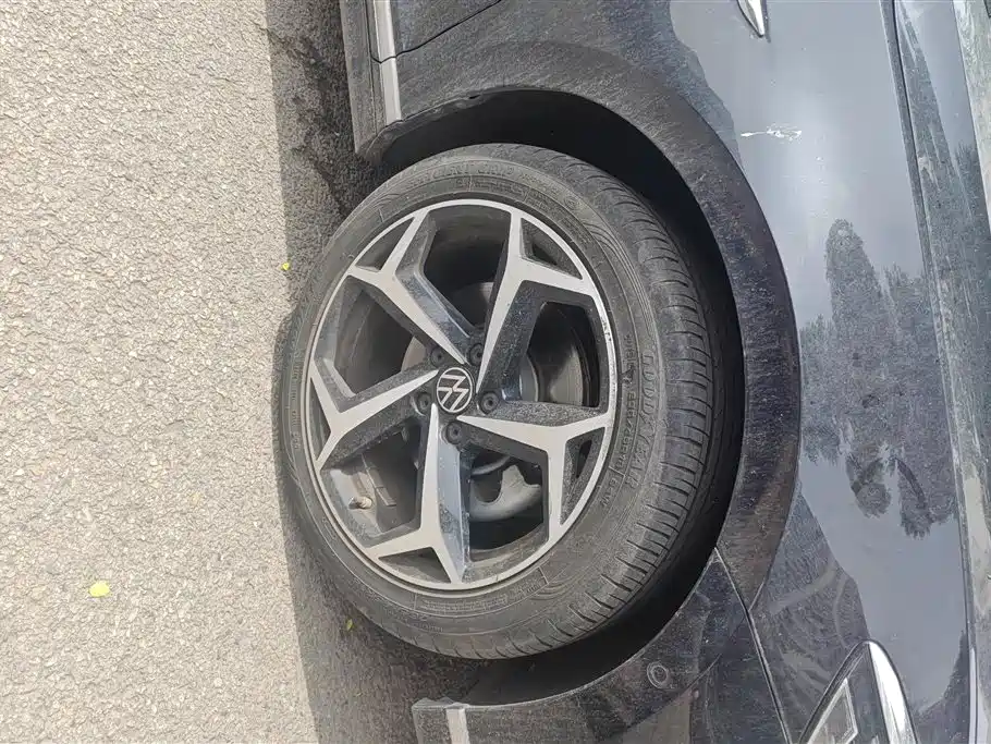 Volkswagen Magotan 2023 Model 2 Million Commemorative Edition 380TSI DSG Flagship фото 6
