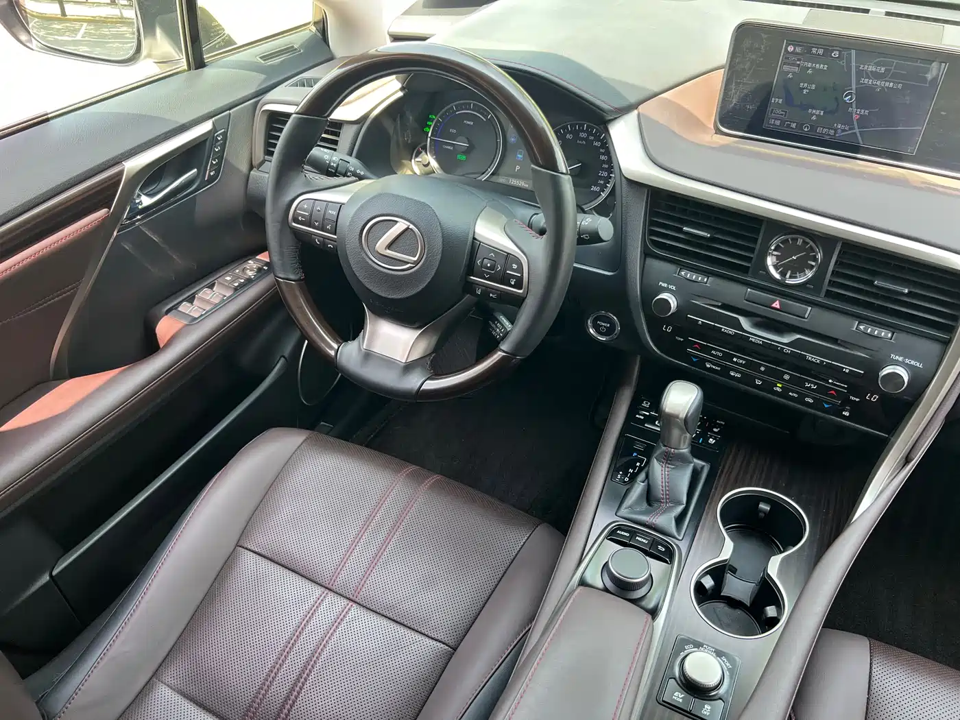 Lexus RX 2016 450h 4WD Luxury Edition фото 16