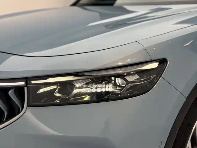 Voyah Auto VOYAH FREE 2021 AWD Standard Range Extender Exclusive Luxury Package фото 16