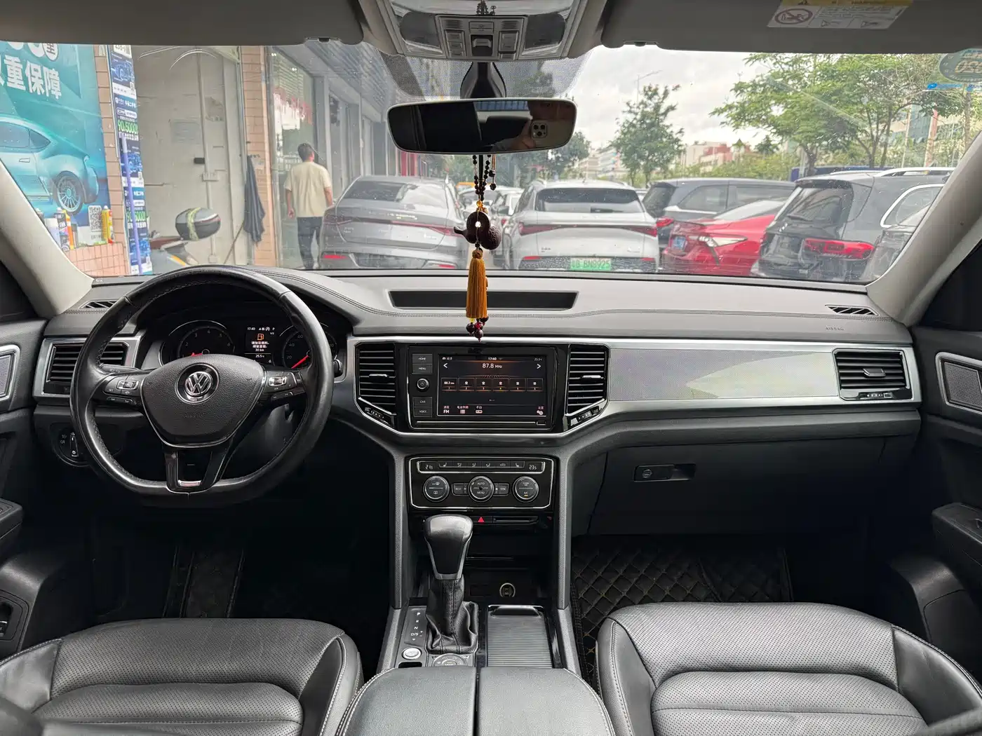 Volkswagen Teramont 2019 380TSI 4WD Luxury Edition China VI фото 7