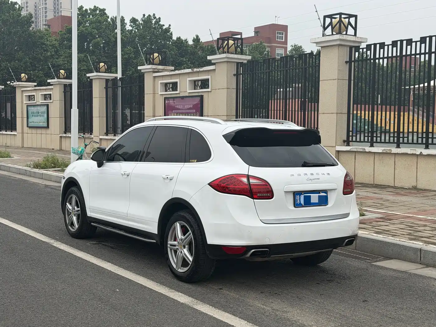 Porsche Cayenne 2011 Cayenne 3.0T фото 12
