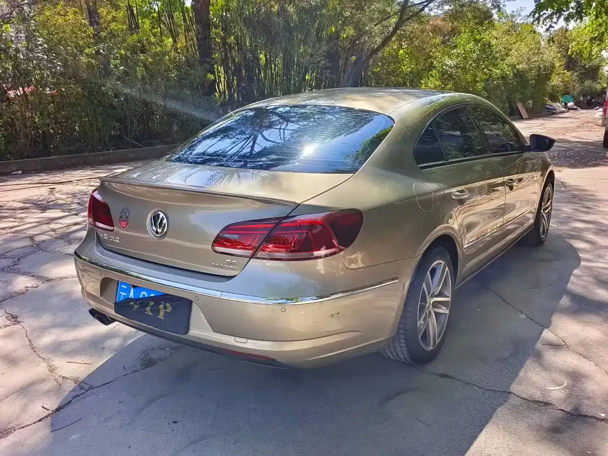 Volkswagen FAW-Volkswagen CC 2016 Model 1.8TSI Premium фото 7