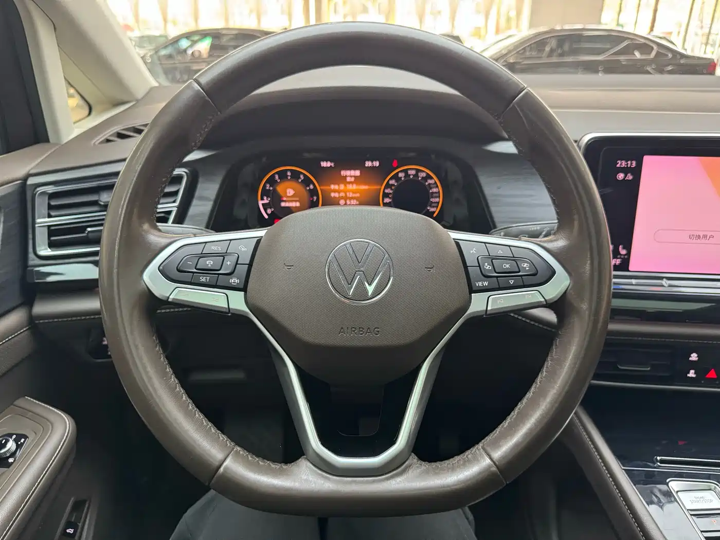 Volkswagen Viloran 2022 330TSI Luxury Edition фото 22
