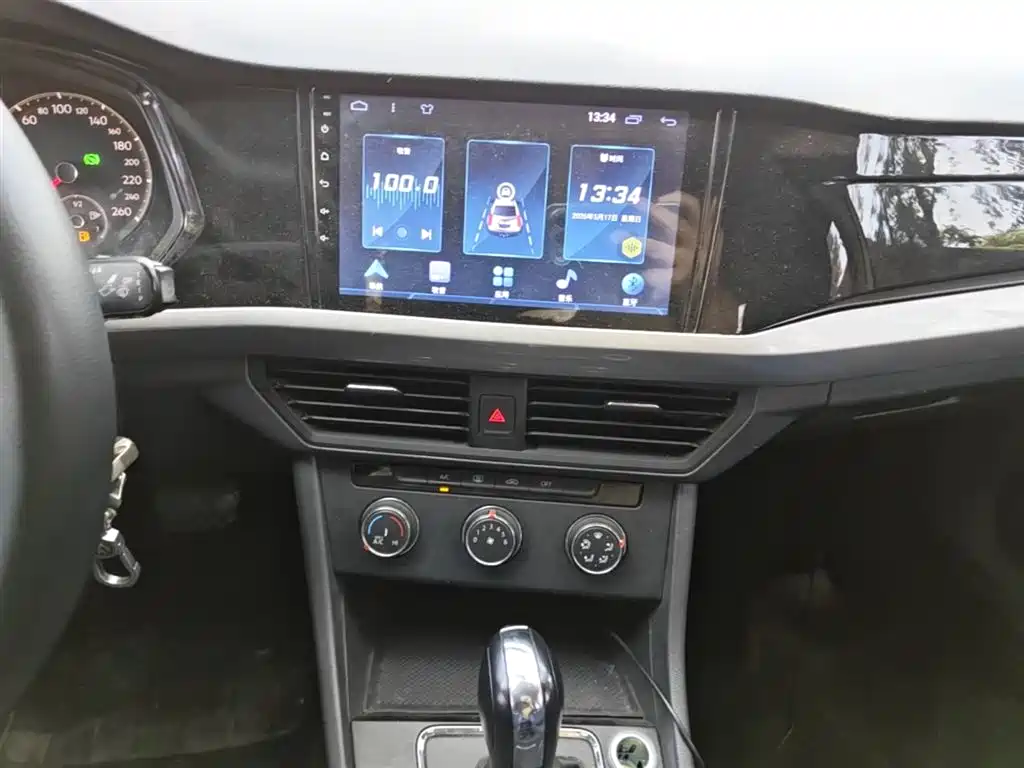 Volkswagen Bora 2019 Facelift 1.5L Automatic Fashion China VI фото 13