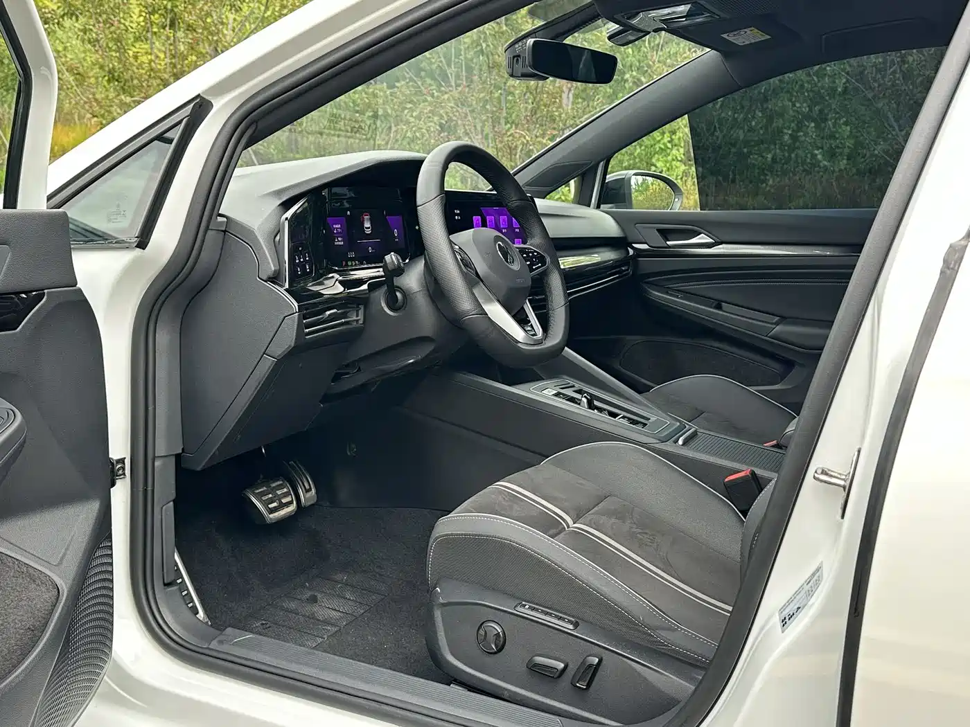 Volkswagen Golf 2023 280TSI DSG R-Line Lite фото 5