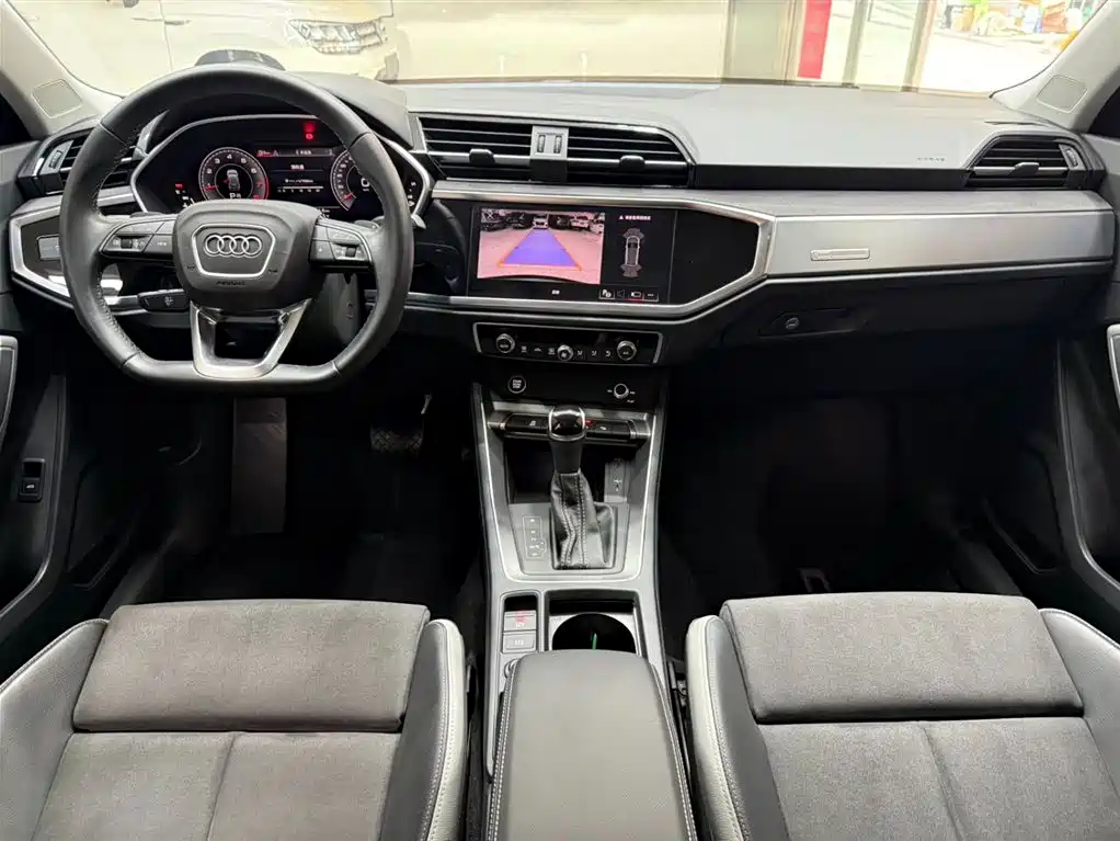Audi Q3 2023 35 TFSI Fashion Dynamic (1.4T) фото 20
