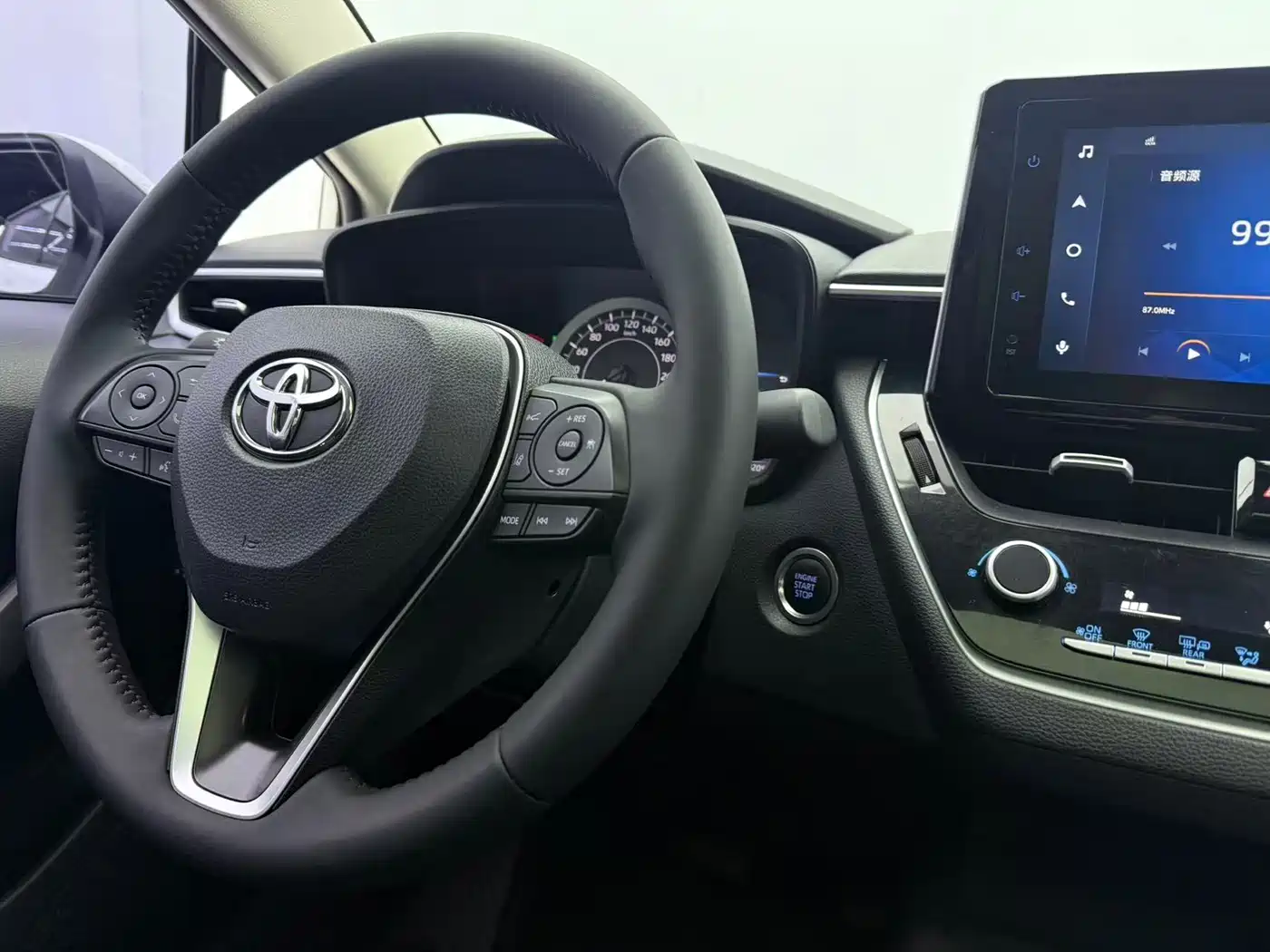 Toyota Corolla 2021 1.2T S-CVT Elite PLUS Edition фото 14