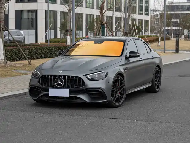 MERCEDES-BENZ E CLASS AMG
