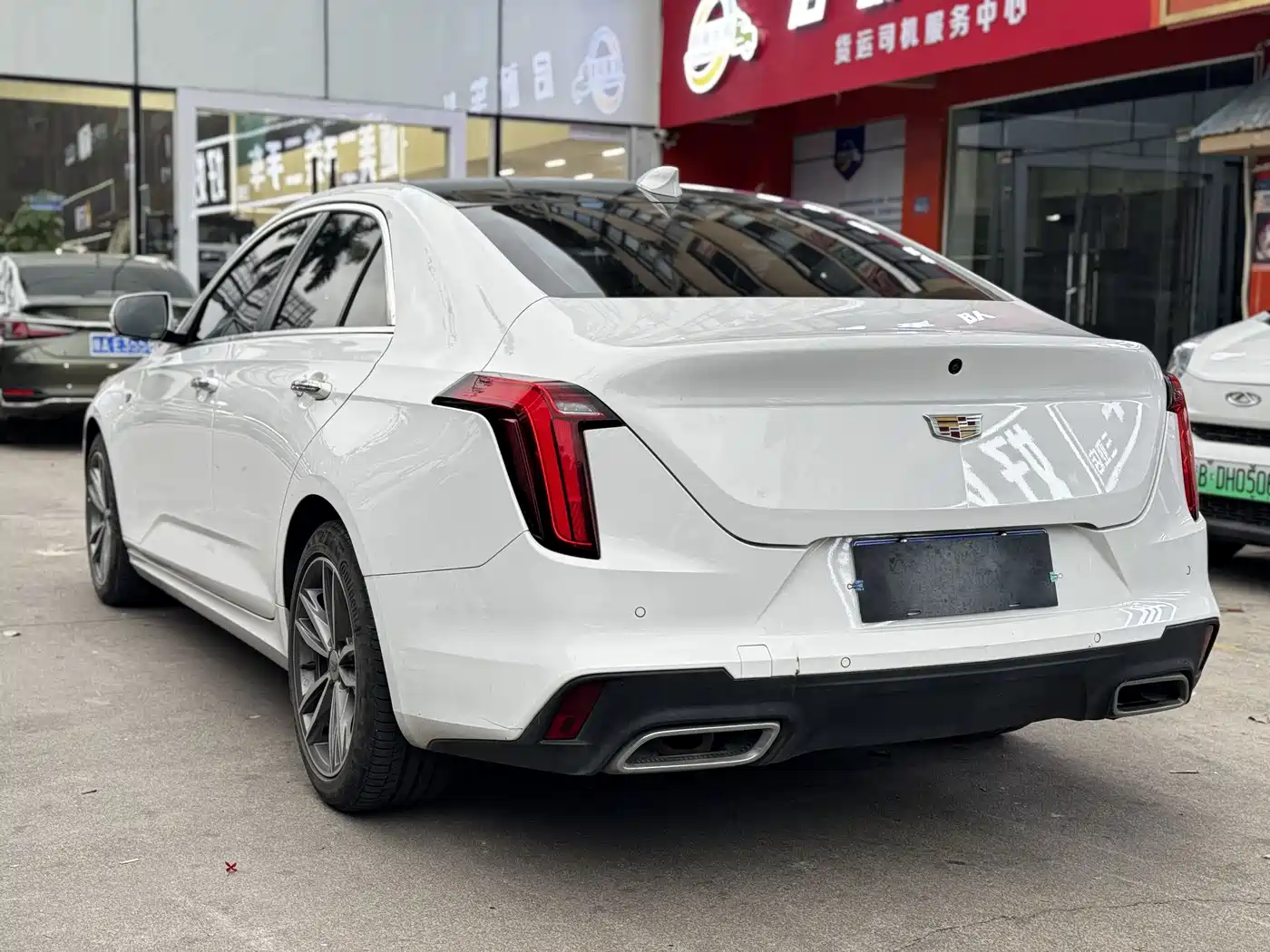 CADILLAC CT4