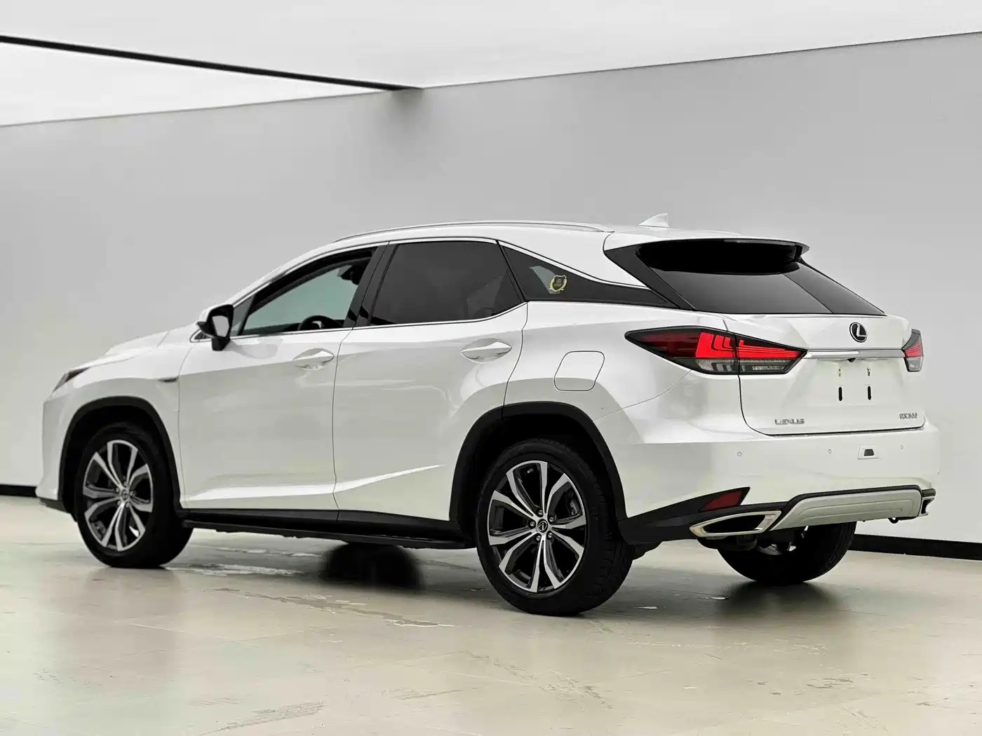 Lexus RX 2020 Facelift 300 AWD Elegance Edition фото 3