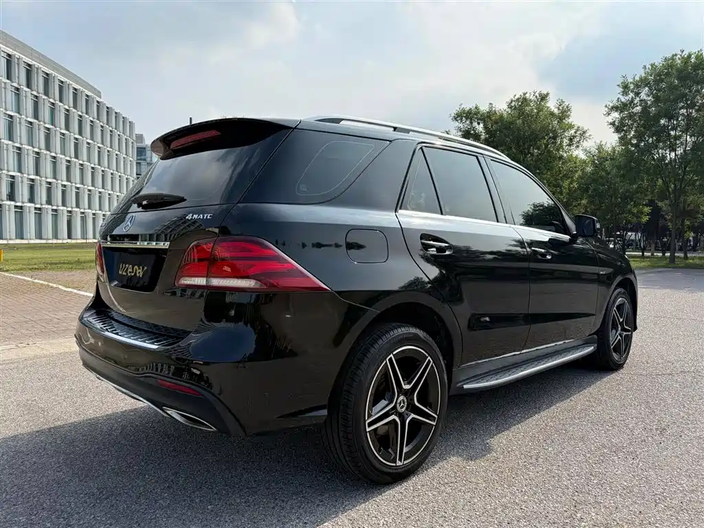 MERCEDES-BENZ GLE