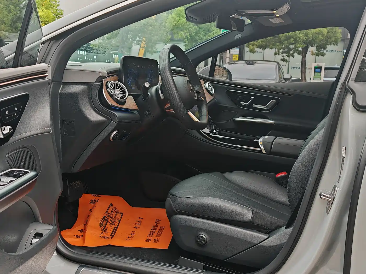 Mercedes-Benz EQE 2022 350 Luxury Edition фото 6