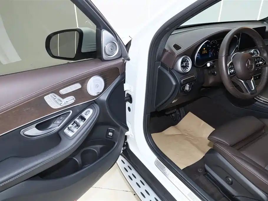 Mercedes-Benz GLC 2022 Facelift GLC 300 L 4MATIC Dynamic Collector's Edition фото 26
